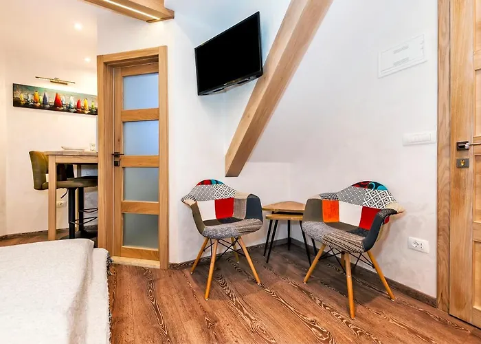 Ground Floor Gem