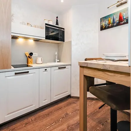 Ground Floor Gem Apartment Rovinj Exterior photo