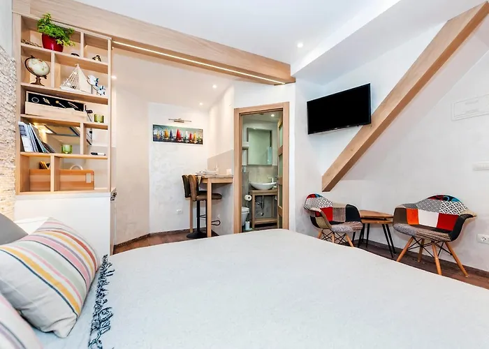 Ground Floor Gem