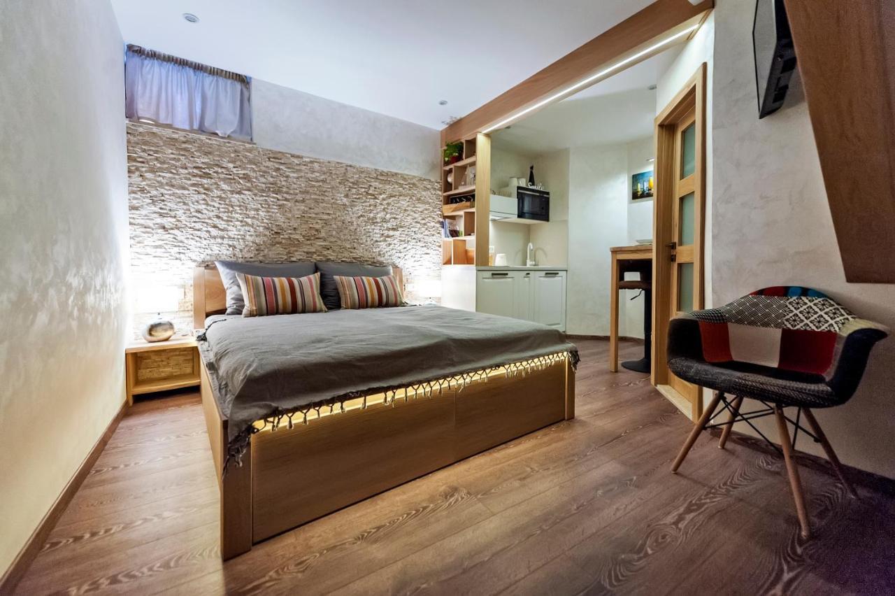 Ground Floor Gem