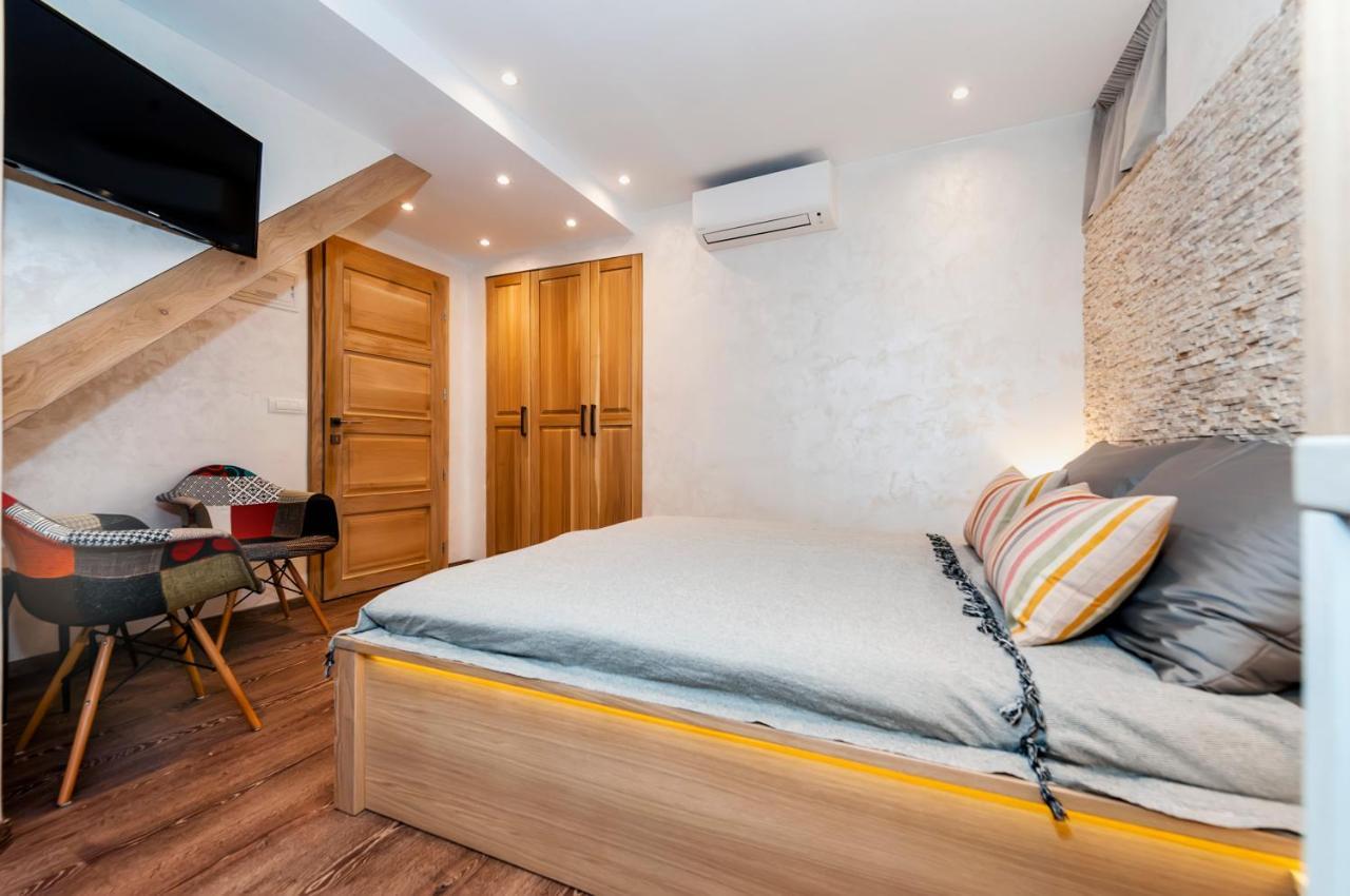 Ground Floor Gem Apartment